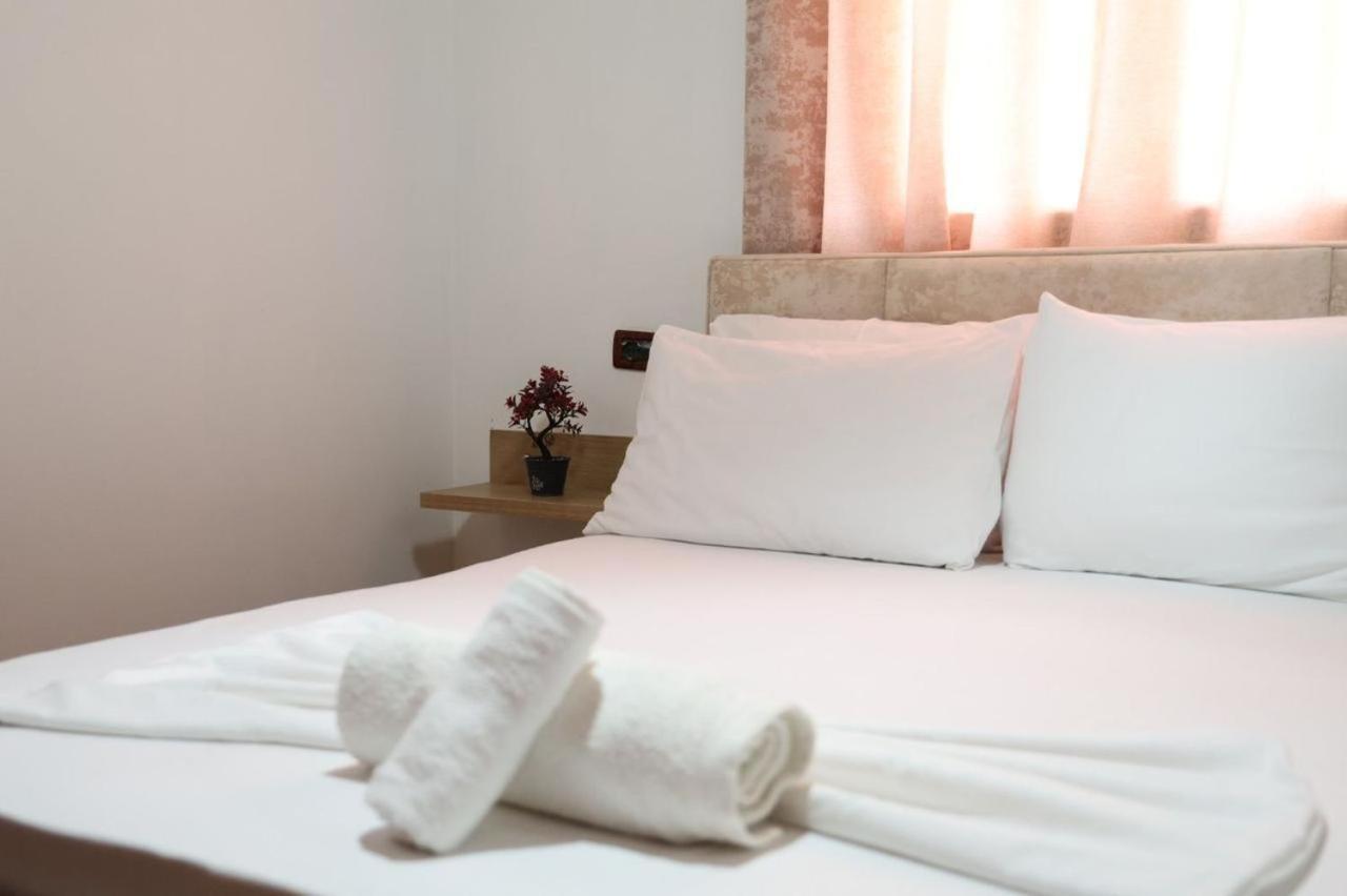 Apartments Villa Luti Stjar Екстериор снимка