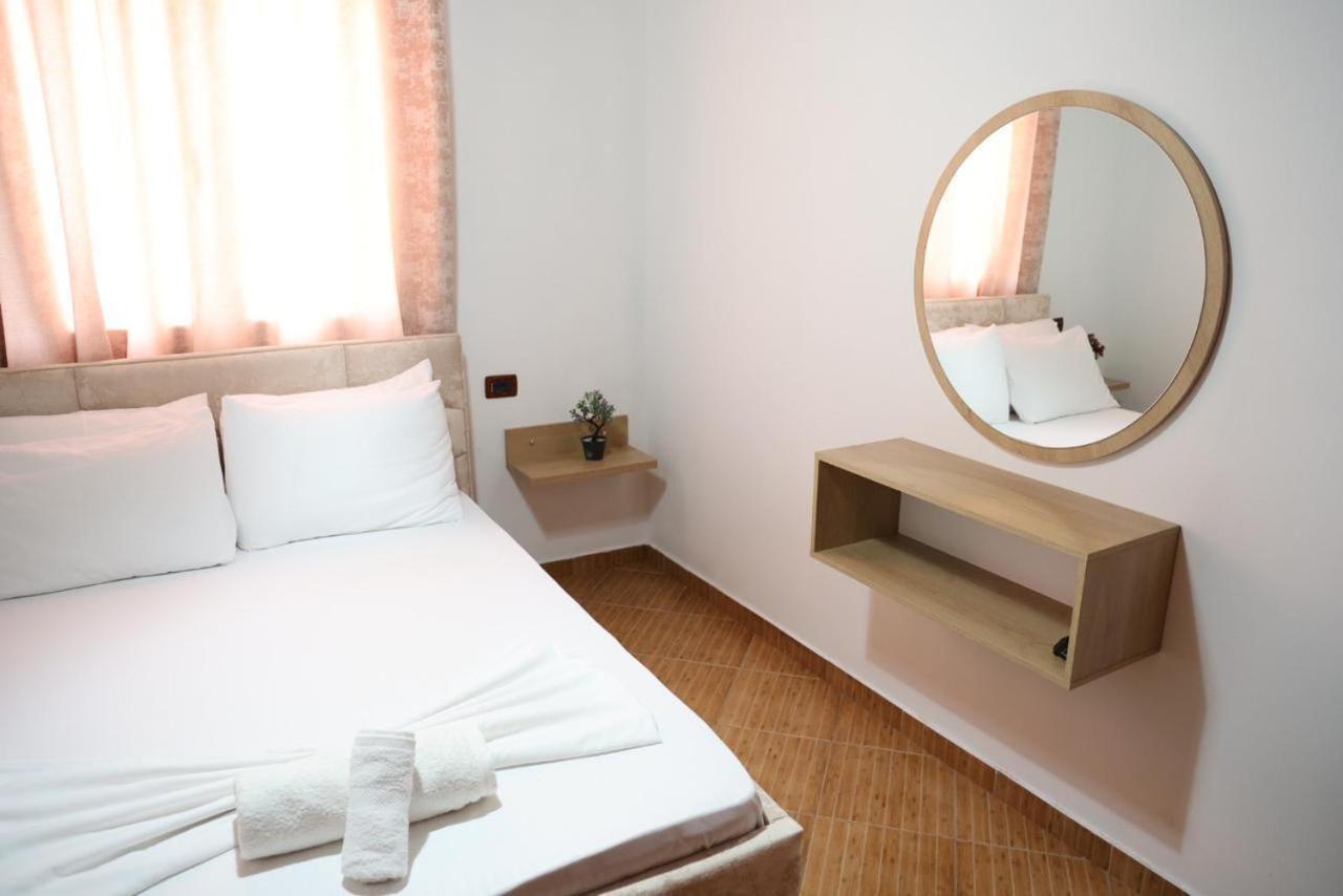 Apartments Villa Luti Stjar Екстериор снимка