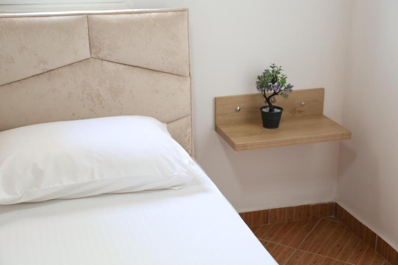 Apartments Villa Luti Stjar Екстериор снимка