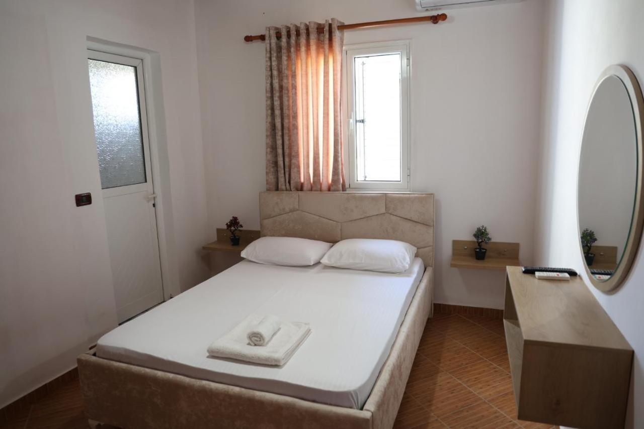 Apartments Villa Luti Stjar Екстериор снимка