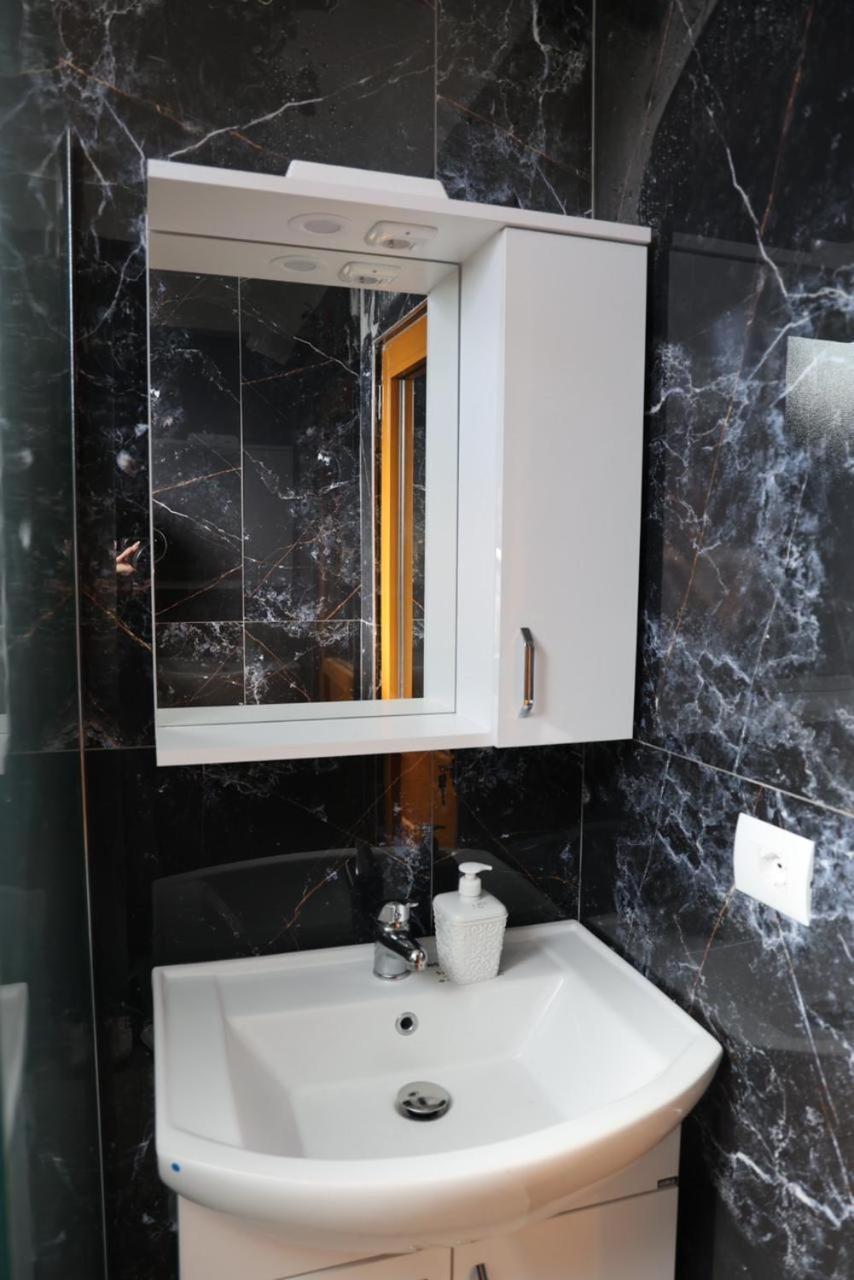 Apartments Villa Luti Stjar Екстериор снимка